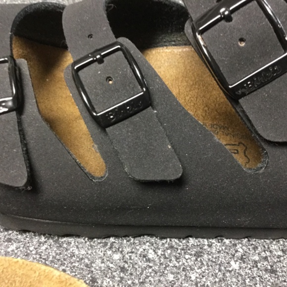 Birki’s Birkenstock 3 Strap Black Sandals - Picture 8 of 11
